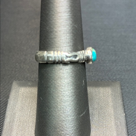 Silver Turquoise Ring - Picture 5 of 7